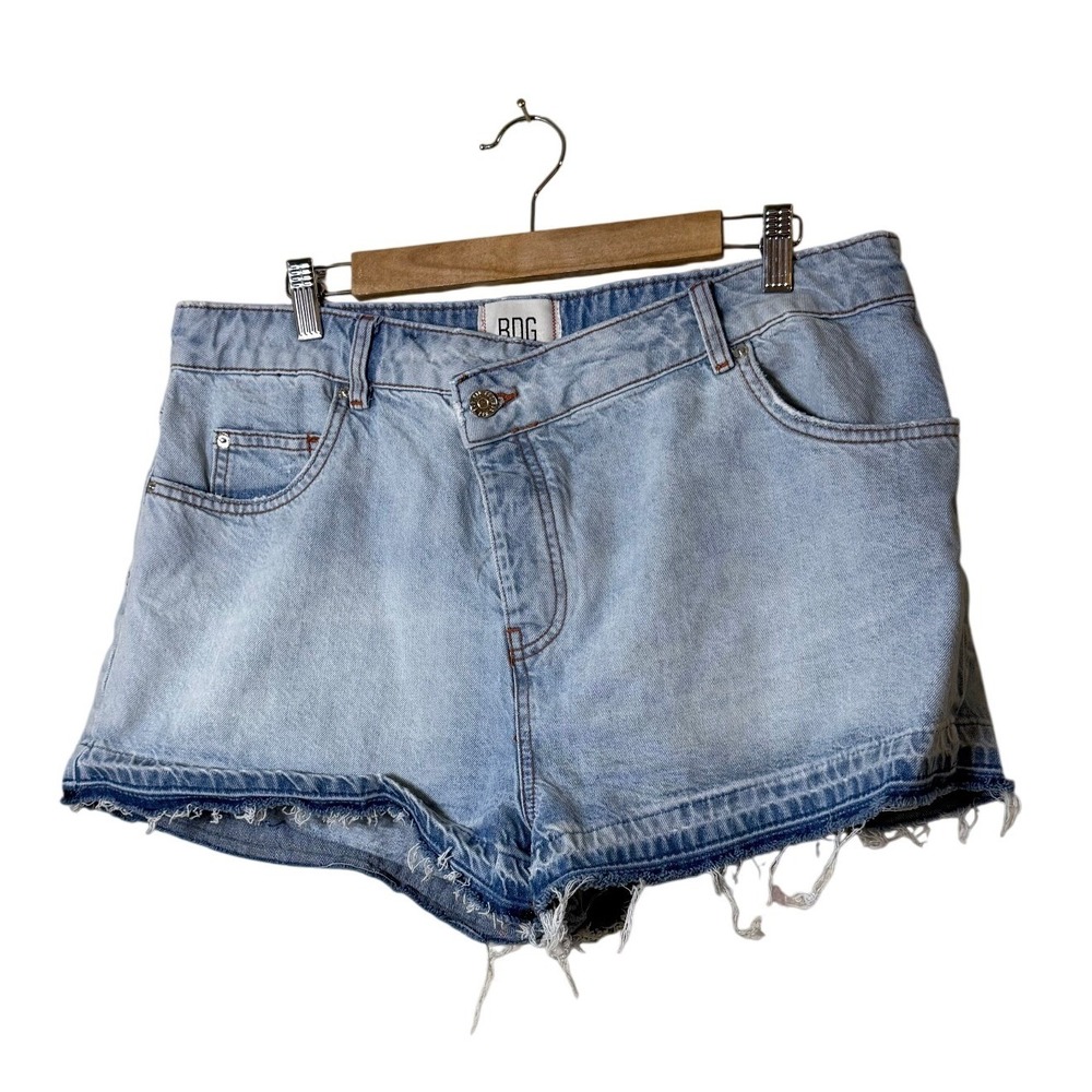 BDG Women A-Line Shorts 33 Light Blue Crossover Waist Distressed Boho Summer